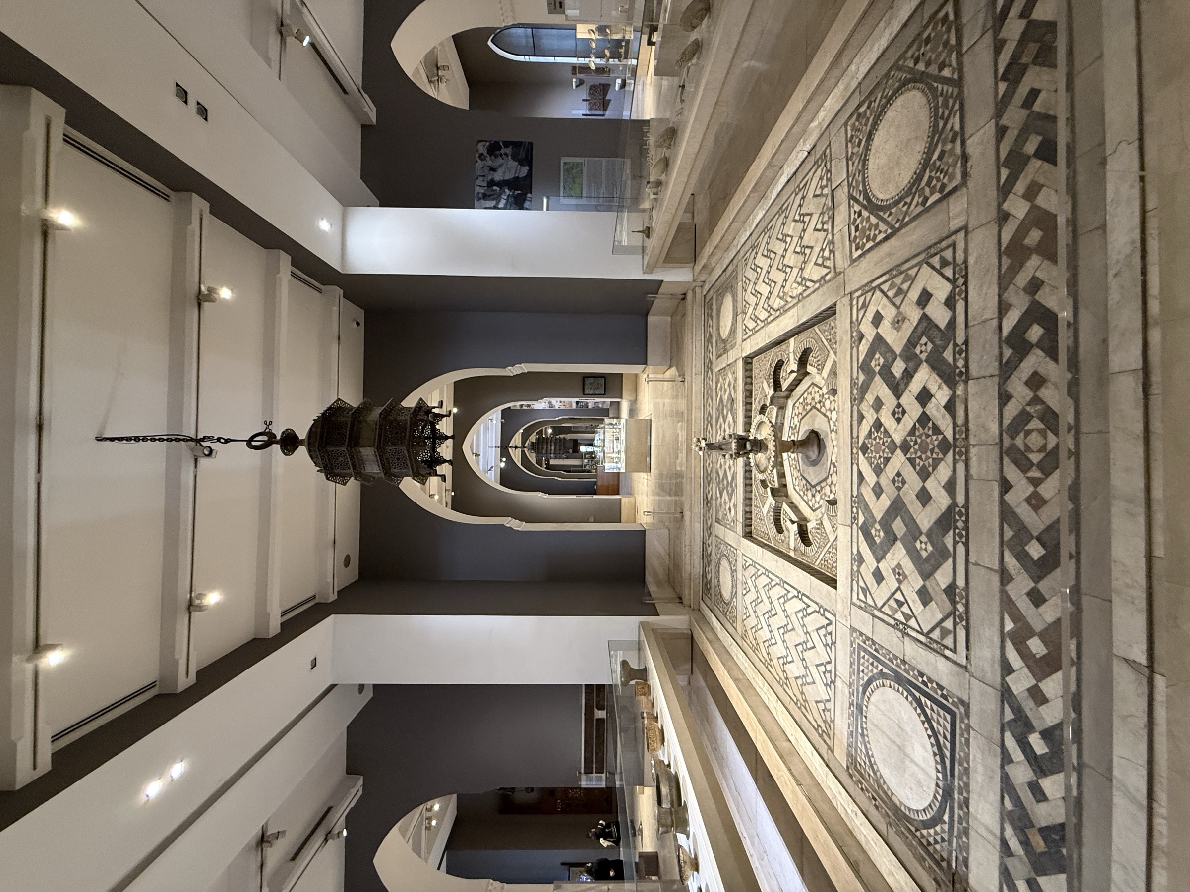 马穆鲁克珐琅彩绘玻璃清真寺灯