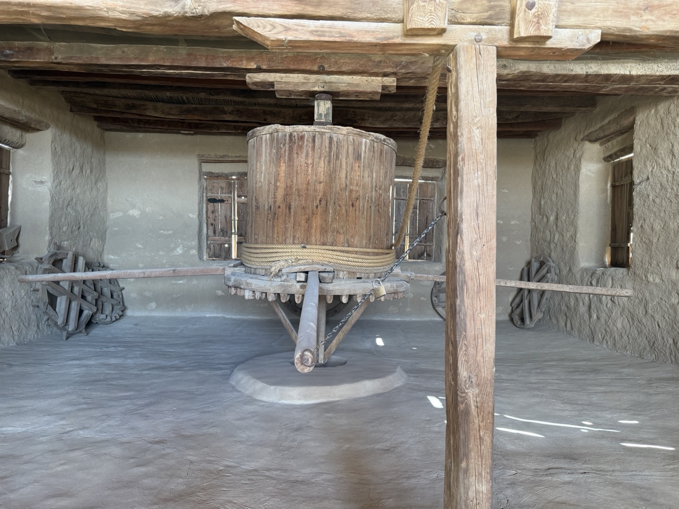 修道院古橄榄榨油机