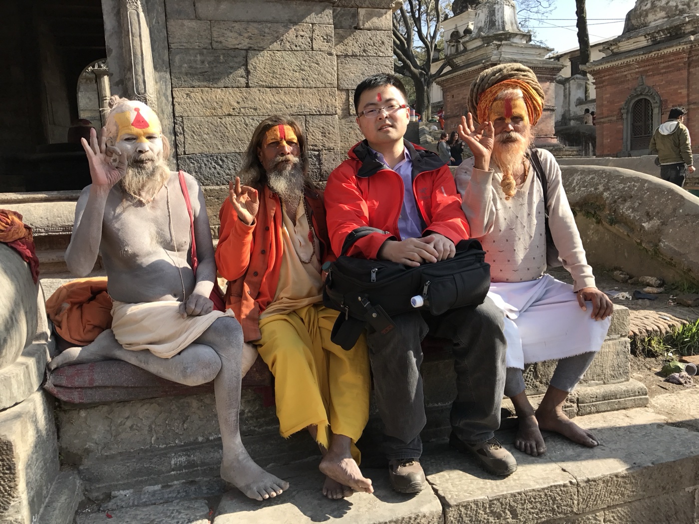 尼泊尔帕斯帕提纳神庙·苦行僧与作者合影