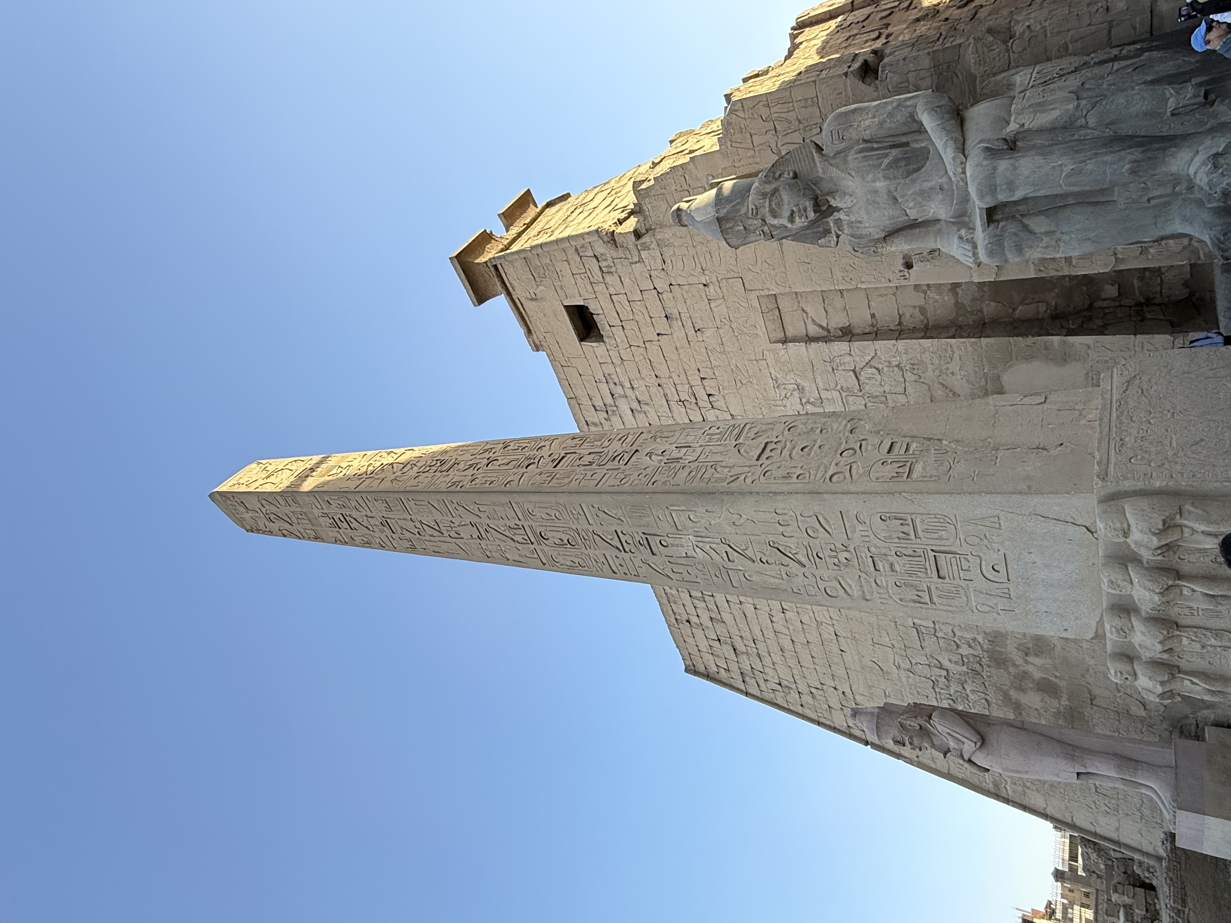 卢克索神庙方尖碑